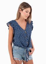 Cargar imagen en el visor de la galería, Blusa anudada con estampado de puntos - SARA