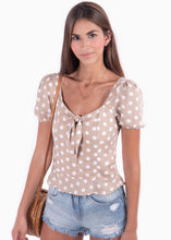 Cargar imagen en el visor de la galería, Blusa con anudado en escote y estampado de puntos - MAR