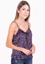 Cargar imagen en el visor de la galería, Blusa con estampado de flores y boleros - LANIA
