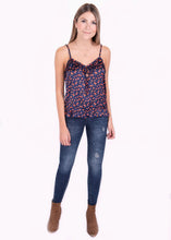 Cargar imagen en el visor de la galería, Blusa con estampado de flores y boleros - LANIA