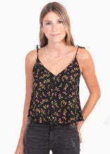 Cargar imagen en el visor de la galería, Blusa con botones y anudados en tiras - CARINA