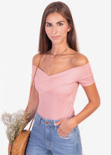 Cargar imagen en el visor de la galería, Blusa campesina con cruce en escote - EVE